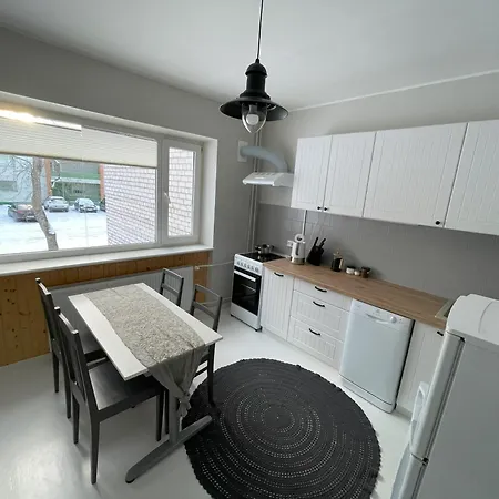 Kooli Kaerdlas Appartement